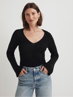 Madewell Women's Black V-Neck Long flare Sleeve sweater Large